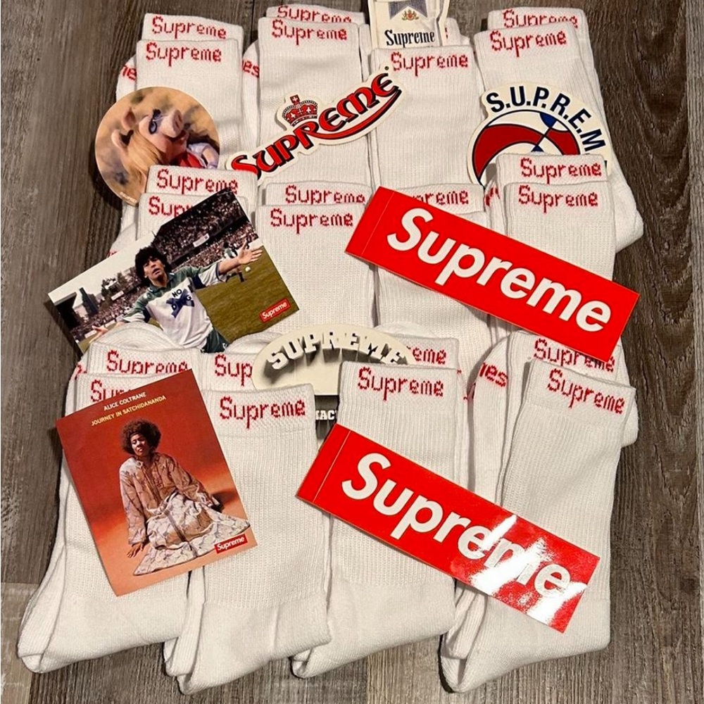 Supreme socks. Please text before u buy